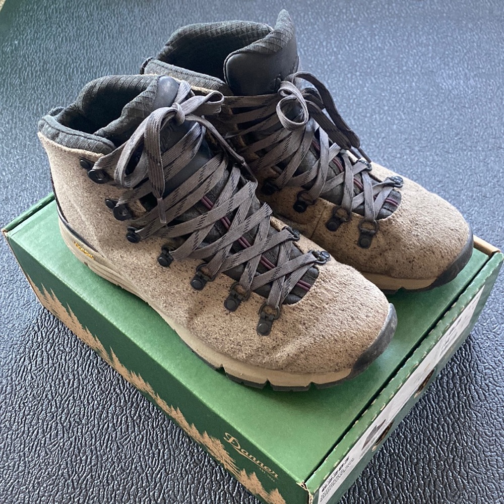 Danner Mountain 600 Enduroweave boots